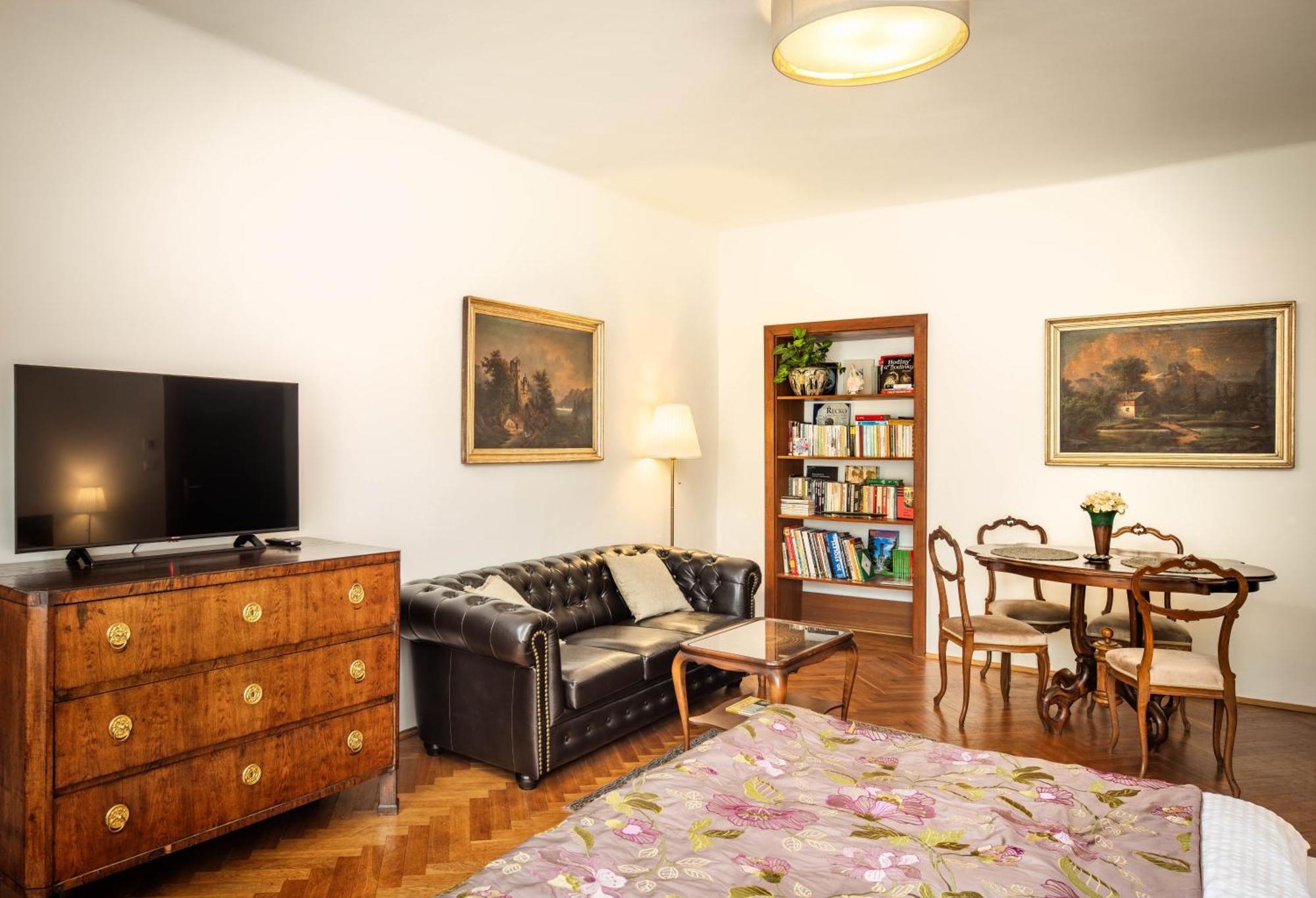 Apartments Dlouha 93 Český Krumlov Exteriör bild