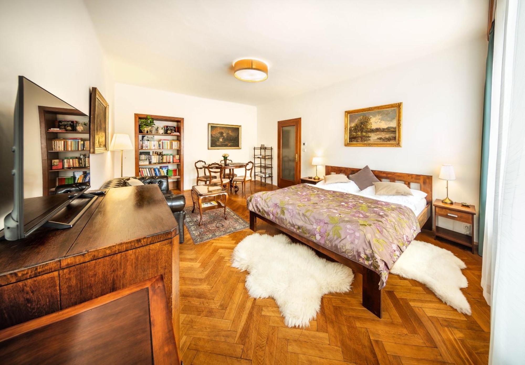 Apartments Dlouha 93 Český Krumlov Exteriör bild